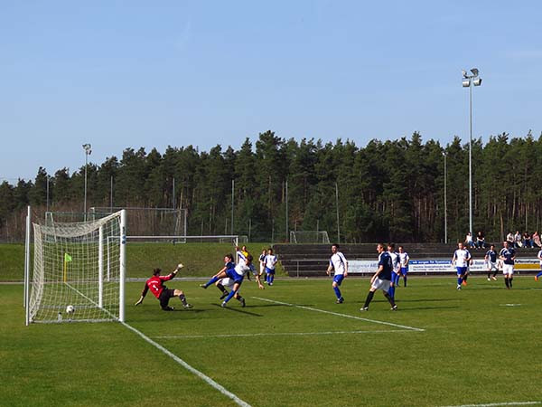 TSV 04 Feucht - FC Holzheim 2:3 (1:1)